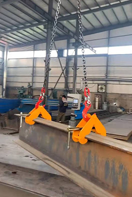Application of LC series steel plate lifting clamps in the lifting and handling of H-beams
